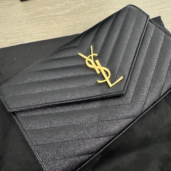 SAINT LAURENT Black Monogramme Envelope Chain Wallet Bag - Picture 8 of 15